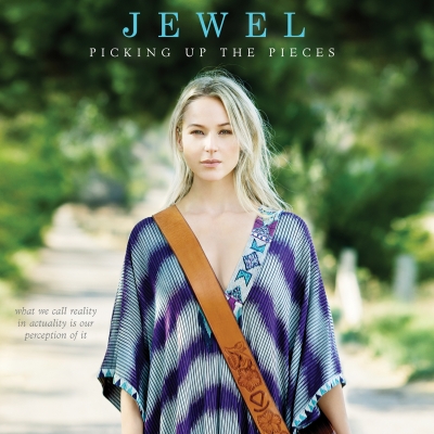 Esce 'PICKING UP THE PIECES', il nuovo album di Jewel. Guarda il trailer!
