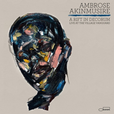 Il trombettista e compositore Ambrose Akinmusire torna ad incidere per Blue Note: ecco 'A RIFT IN DECORUM: LIVE AT THE VILLAGE VANGUARD'