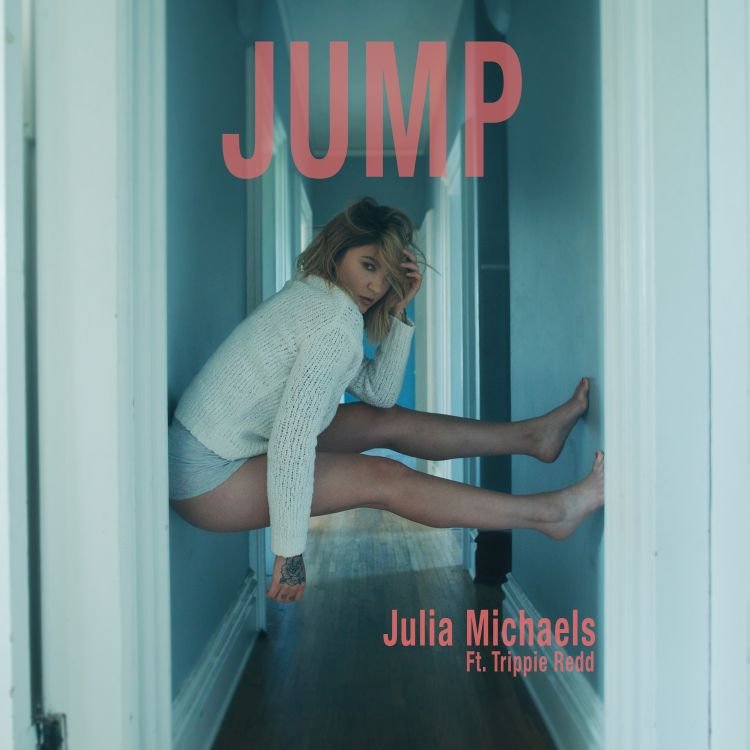 Dopo lo straordinario debutto di “ISSUES”, JULIA MICHAELS presenta il suo nuovo singolo featuring TRIPPIE REDD “JUMP”