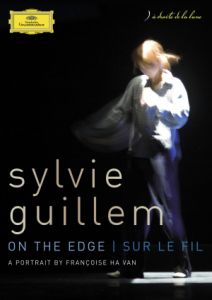 Sylvie Guillem, "On The Edge/Sur Le Fil": il nuovo ritratto della danzatrice firmato da Françoise Ha Van