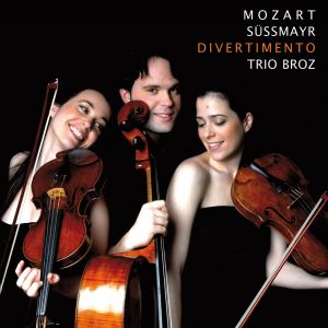 Trio Broz: cover story sulla rivista "Suonare News"