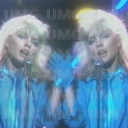 (I'm Always Touched By Your) Presence, Dear - Blondie
