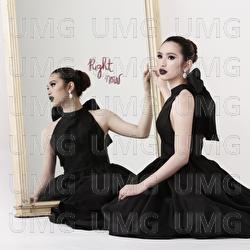 Right Now - Isabela Vinzon