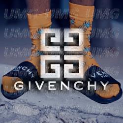 Givenchy - SXTEEN