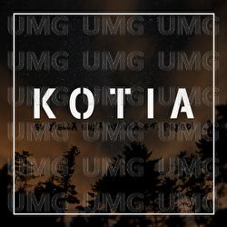 Kotia - En  Kiell&auml; Enk&auml; My&ouml;nn&auml;, Pekedi