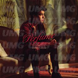 Perfume - Menny Flores