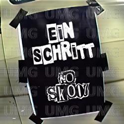 Ein Schritt - No Skool, Skoob102, Stacks102