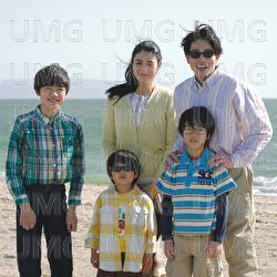 Family Photograph - Akira Kosemura