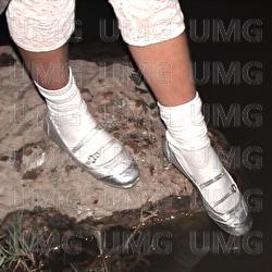 M&aacute;s De La Mitad - Amaia