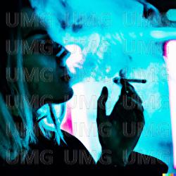 Sie weint doch lacht - Airon, Samo104, B.E.K.