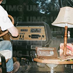 She Knows It - Alt Fiction