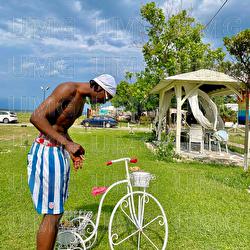 Saint Tropez - Kwam.E