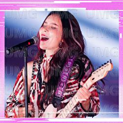 Dung Ngoanh Lai - Chi Dep Dap Gio Re Song, Luu Huong Giang