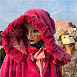 Stayin' Alive ! - Christine and the Queens