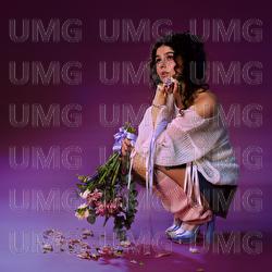 Uuteen eiliseen - Mirella