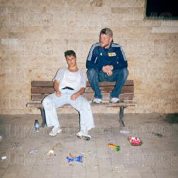 DAS GEHT VORBEi - FiNCH, JBS