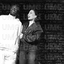 &Agrave; tes c&ocirc;t&eacute;s - Jungeli, Lenie