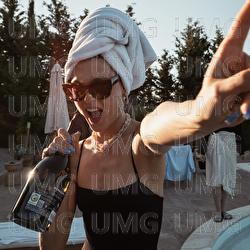 d&eacute;sol&eacute;e - ana&iuml;s