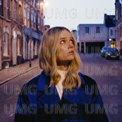 Kissing In the Cold - Florrie