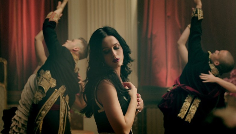 KATY PERRY: online il nuovo video "Unconditionally"