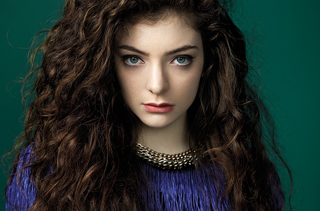 LORDE è l'artista più suonata dalle radio italiane. IL 3 DICEMBRE esce il disco di debutto "PURE HEROINE"