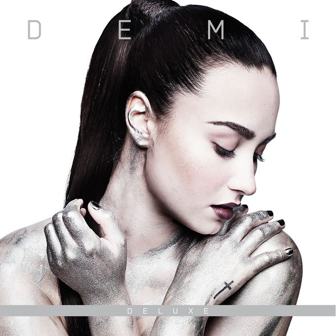 Demi Lovato torna con "Demi Deluxe"