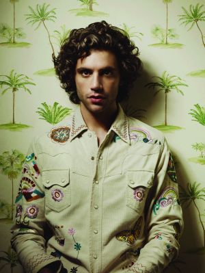 MIKA: "GRACE KELLY" #1 ASSOLUTO DELLE CLASSIFICHE INGLESI!