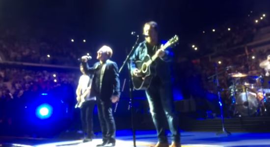 Zucchero a sorpresa sul palco degli U2