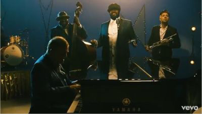 Ecco L-O-V-E, il nuovo video del singolo da "Nat King Cole & Me"