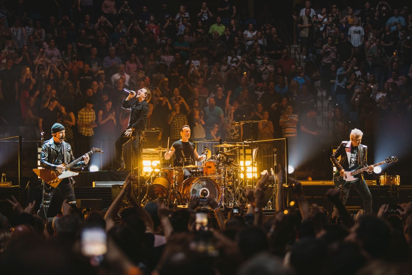 U2: Da venerdì in radio il nuovo singolo “LOVE IS BIGGER THAN ANYTHING IN ITS WAY”