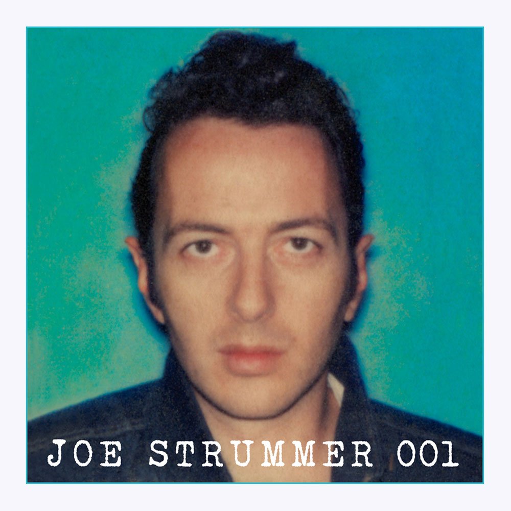 “JOE STRUMMER 001” da oggi in preordine e dal 28 settembre 2018 in tutti i negozi tradizionali  in versione tradizionale e in digitale