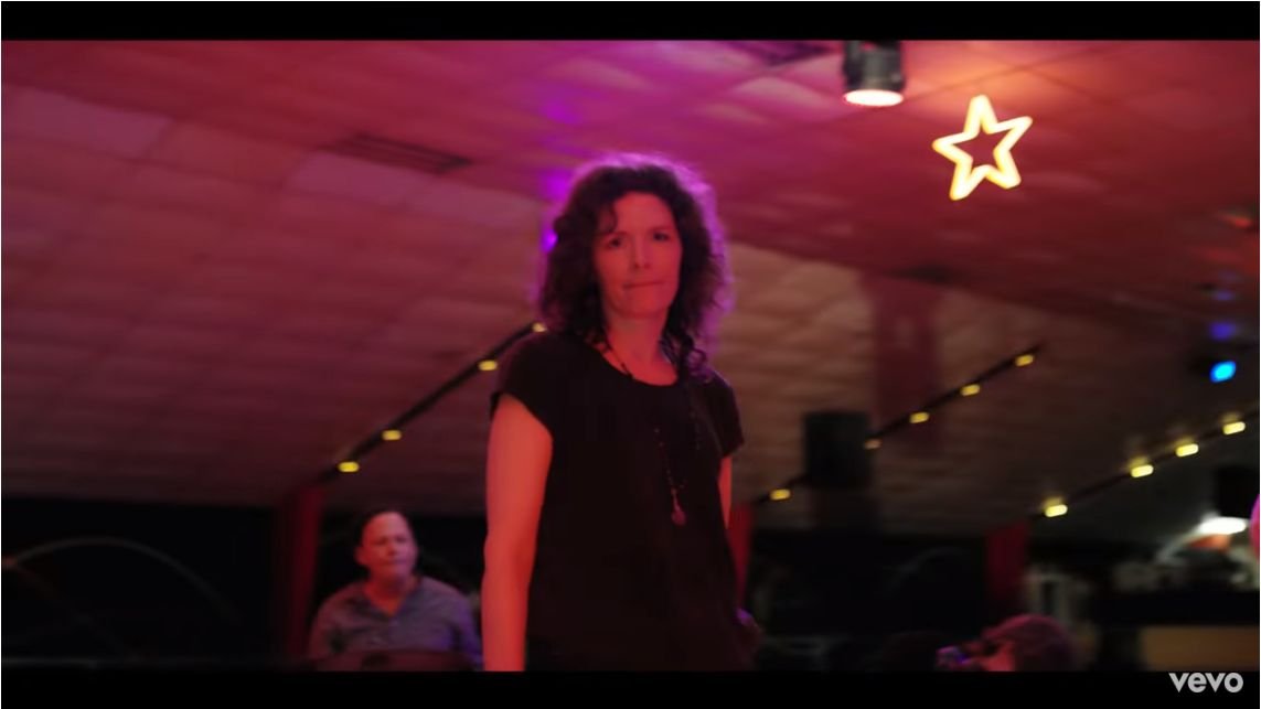 Per anni si sono ritrovati per jam estemporanee, tra amici: ora Edie Brickell and New Bohemians tornano con un nuovo e 'spaziale' album: "Rocket"