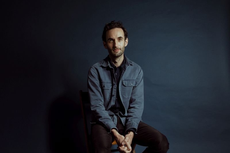 Ecco il video di 'Etude', il brano che apre l'album (il primo come solista per Blue Note) di Julian Lage