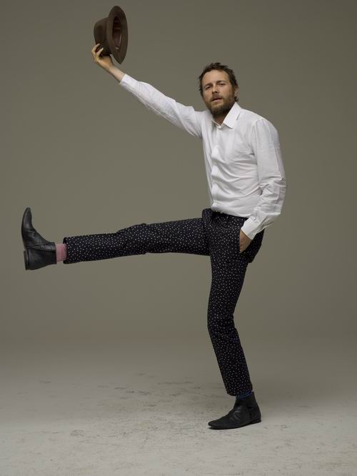 "JOVANOTTI"  grandissimo successo del disco e del tour "ORA"  debutta al numero uno della classifica di vendita