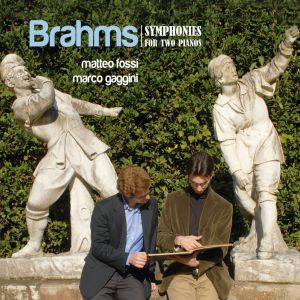Il Duo Fossi-Gaggini presenta il CD con la prima integrale delle Sinfonie di Brahms trascritte per due pianoforti alla Feltrinelli di Firenze