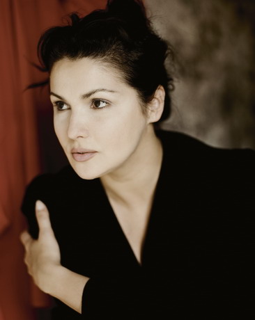 Anna Netrebko, Elina Garanca e Ildebrando d'Arcangelo straordinari interpreti di Donizetti a Vienna