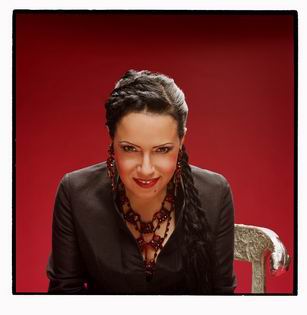 LA STORIA DELLA MUSICA LEGGERA ITALIANA PER ANTONELLA RUGGIERO