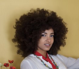 Esperanza Spalding sul red carpet di Hollywood: il video