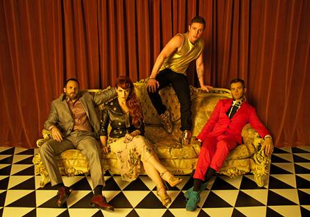 TORNANO GLI SCISSOR SISTERS CON IL NUOVO SINGOLO "ONLY THE HORSES"