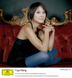 Suonare News dedica copertina e ampio servizio al grande talento di Yuja Wang