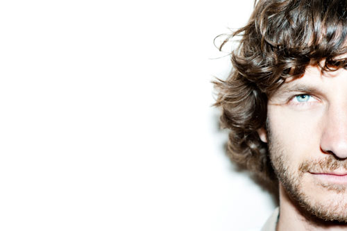 GOTYE IN TESTA ALLE CLASSIFICHE MONDIALI