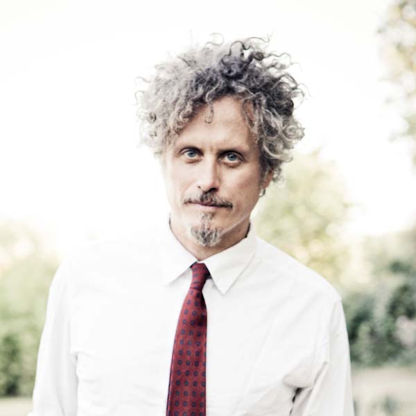 Niccolò Fabi: "Ecco" al numero uno della classifica Itunes