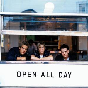 SI CHIAMANO MATT, JAMES, CHARLIE E SONO I BUSTED!