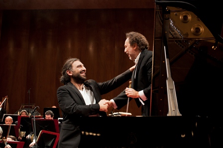 Chailly e Bollani in concerto gratuito sabato 1° giugno in Piazza Duomo a Milano