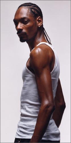 SNOOP DOGG FIRMA CON LA STAR TRAK/INTERSCOPE!