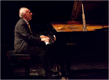 Polllini stasera alla Scala e la sua lezione di piano