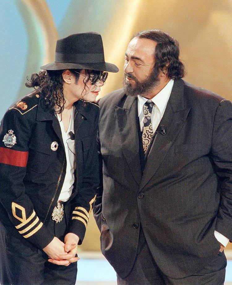 LUCIANO PAVAROTTI